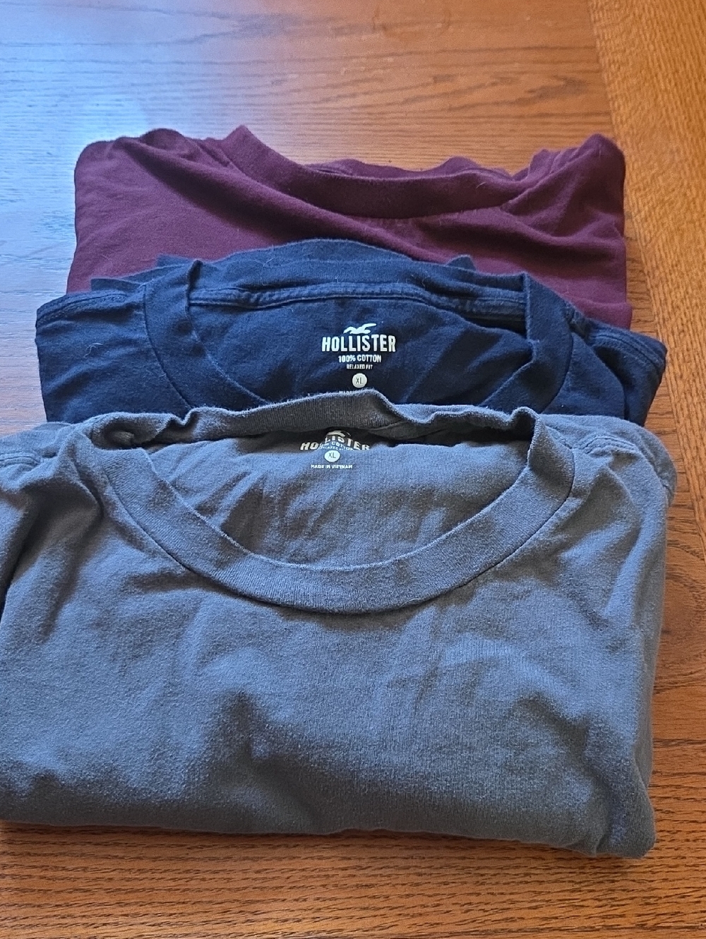 Hollister Short Sleeve Crew T-Shirts - Burgundy, Navy, Charcoal